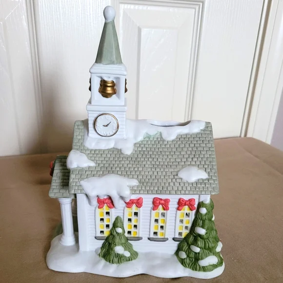 Partylite The Church Tealight Holder - Holiday/Christmas Decor - Picture 4 of 7